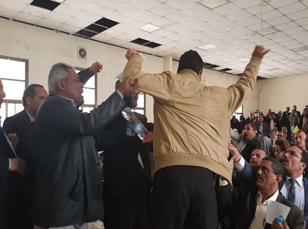 Houthi militiamen attack administrative and academic figures at University of Sana’a